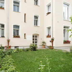 Tokus Apartment