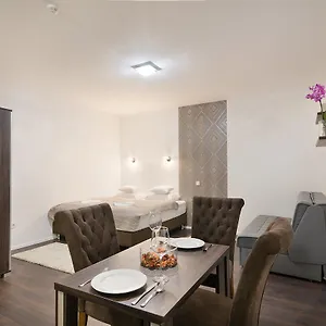 Aparthotel Paulay Downtown
