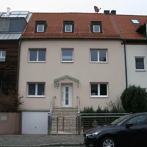 Messe-/ferienwohnung Apartment
